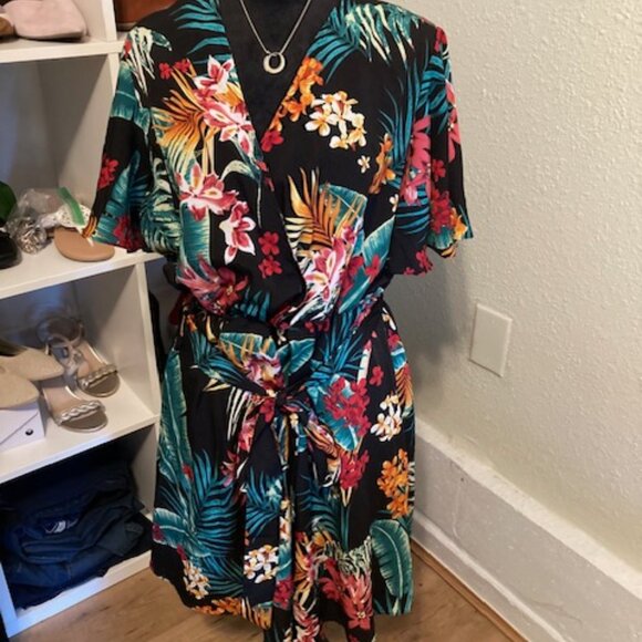 Floral Print Midi Dress - Picture 1 of 4